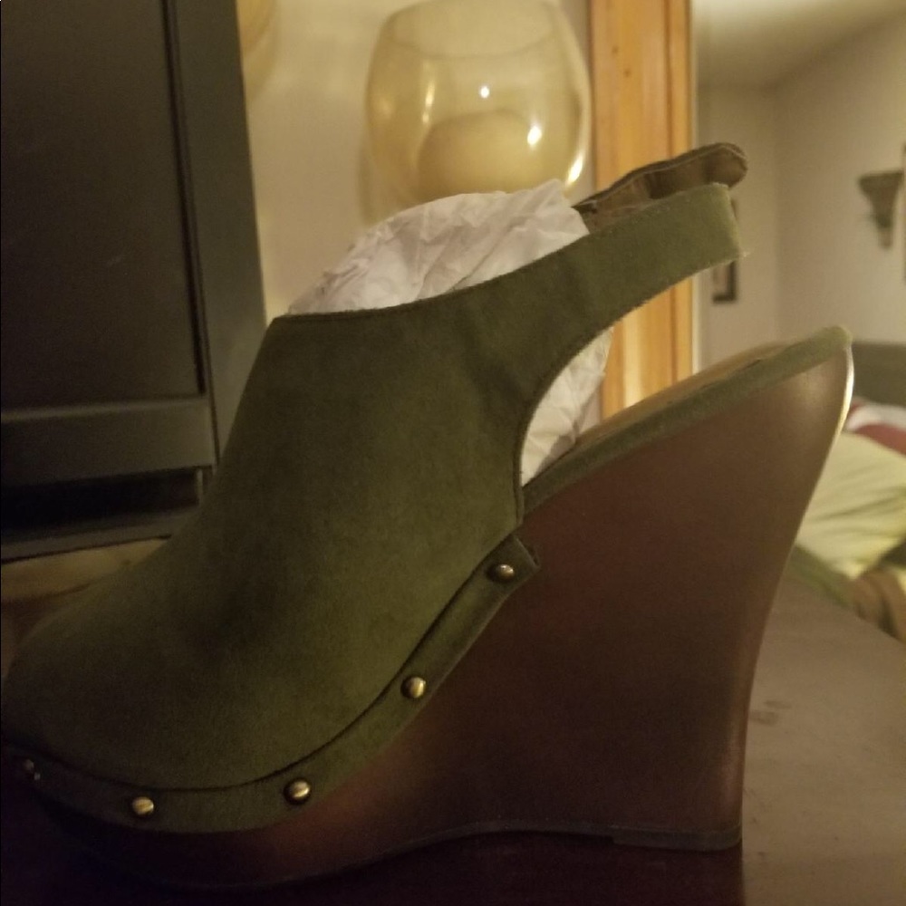 Jessica Simpson Wedges (4 Pairs, 4 Colors)